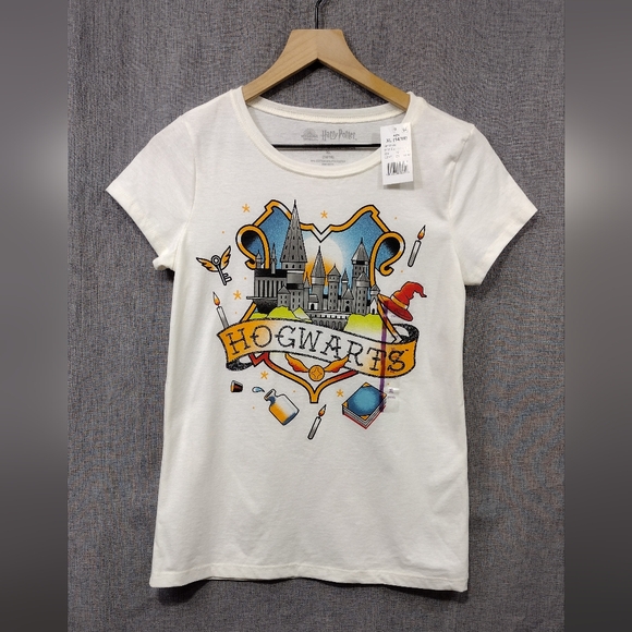 Warner Bros. Other - NWT Hogwarts Harry Potter Short Sleeve Graphic T-Shirt Girls XL White Casual